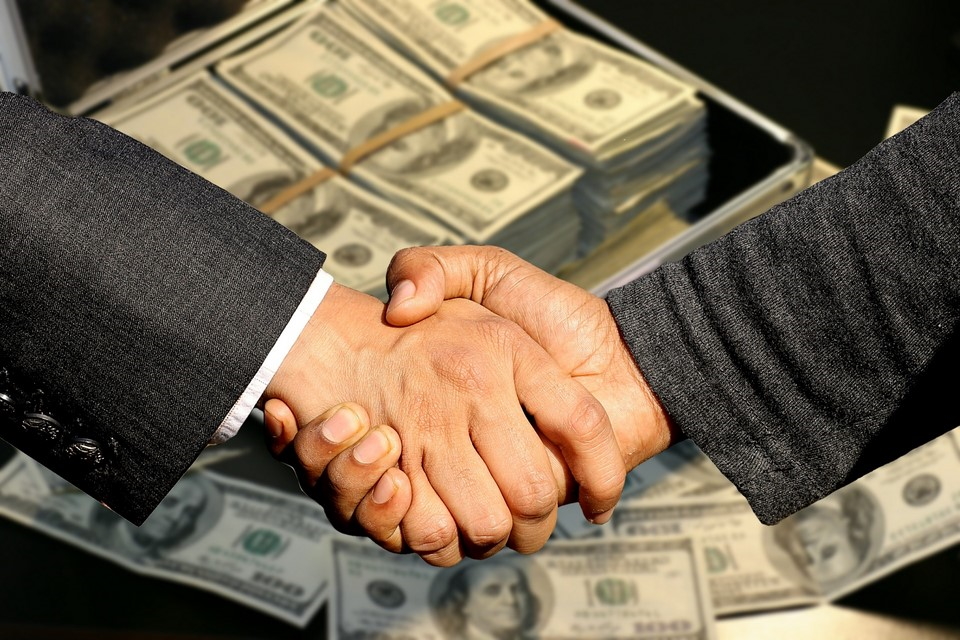 ¿Cómo aprender a invertir dinero?